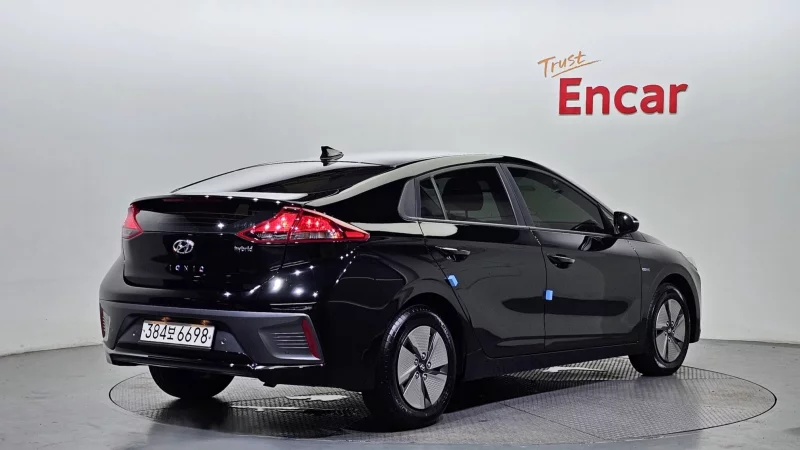 Hyundai Ioniq