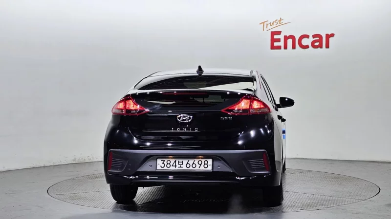 Hyundai Ioniq