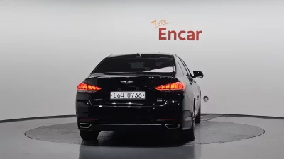 Hyundai Genesis