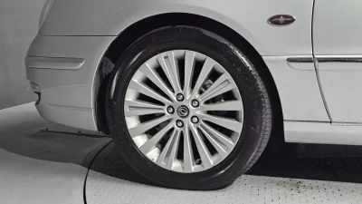 Kia OPIRUS