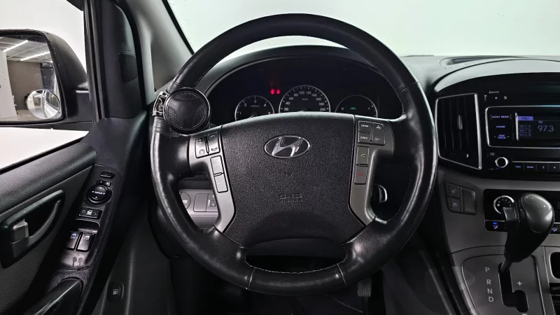 Hyundai Grand Starex