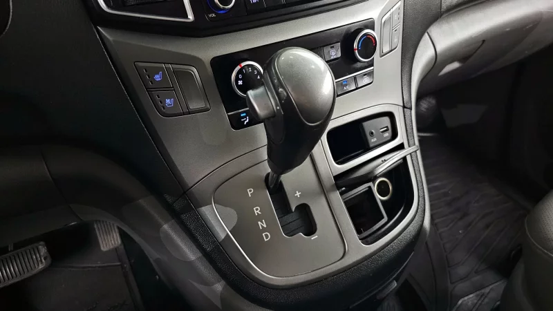 Hyundai Grand Starex