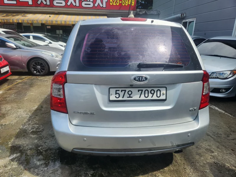 Kia Carens
