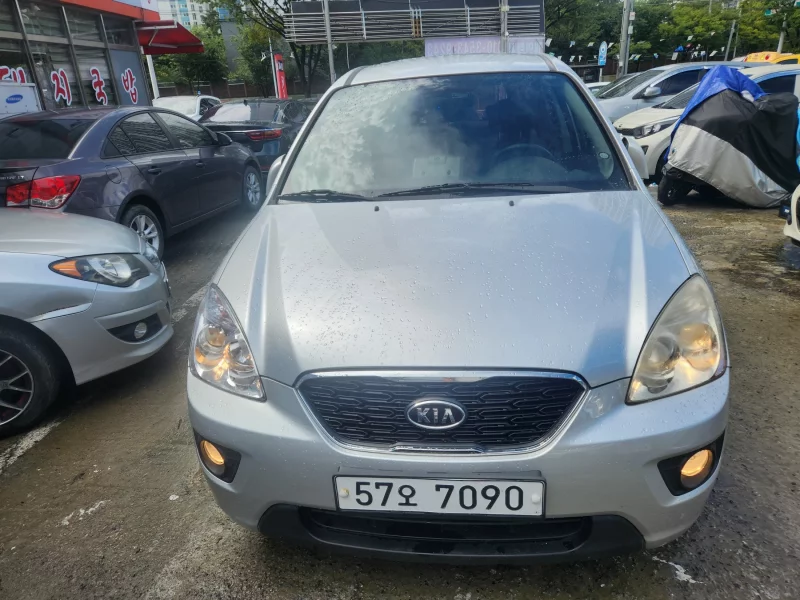 Kia Carens