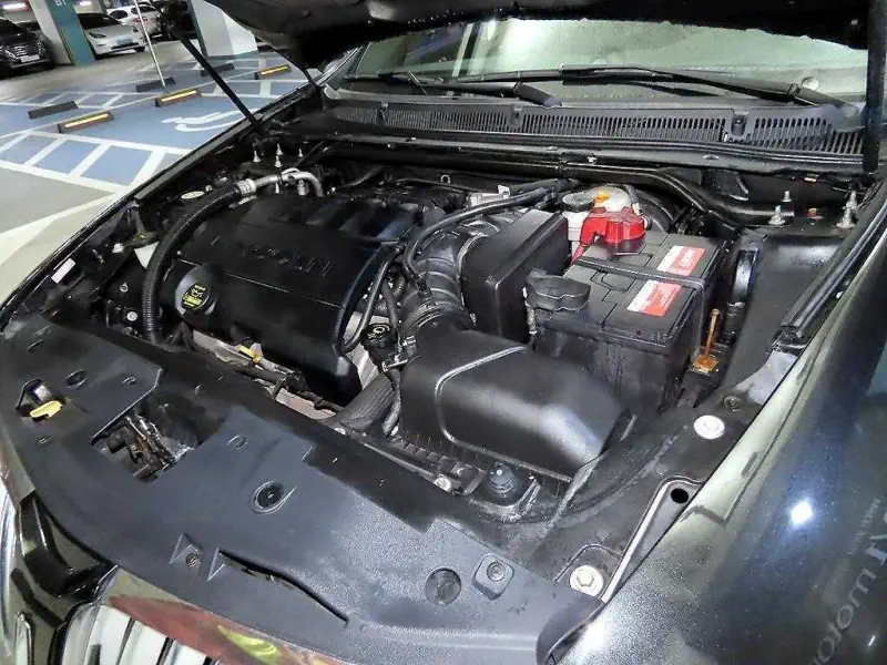 Lincoln MKS