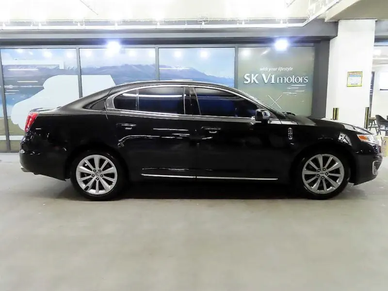 Lincoln MKS