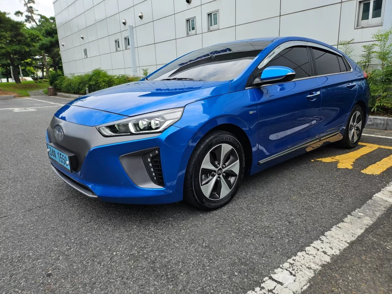 Hyundai Ioniq