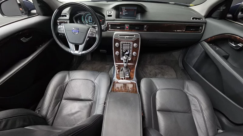 Volvo S80