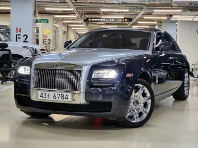 Rolls-Royce GHOST