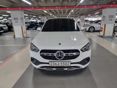 Mercedes-Benz GLA-Class