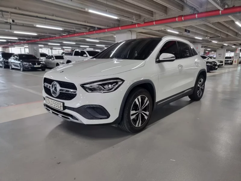 Mercedes-Benz GLA-Class