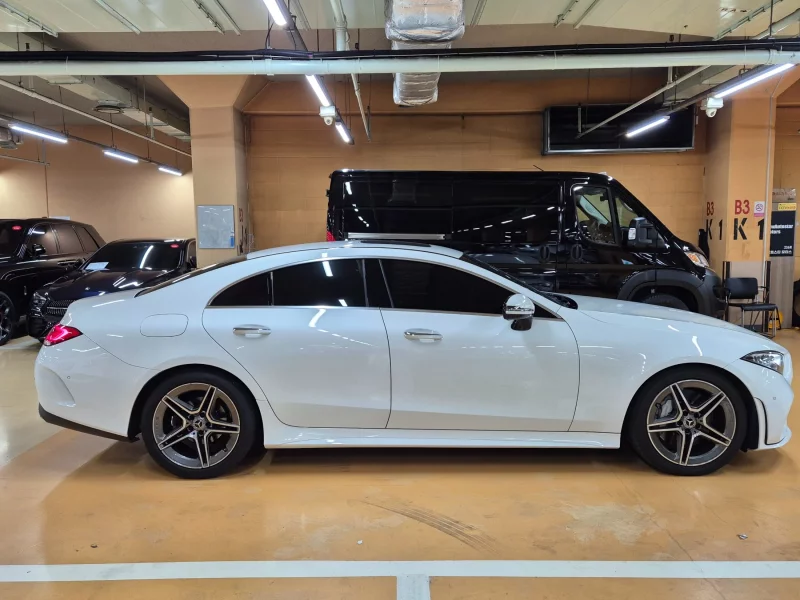 Mercedes-Benz CLS-Class