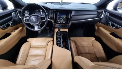 Volvo V90
