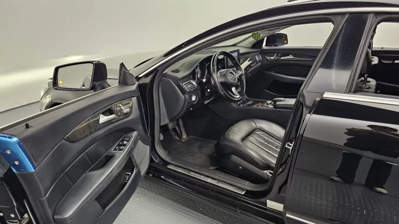 Mercedes-Benz CLS-Class