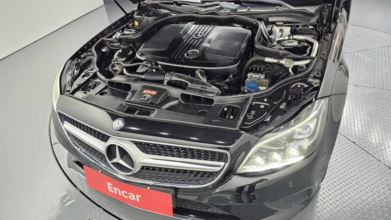 Mercedes-Benz CLS-Class