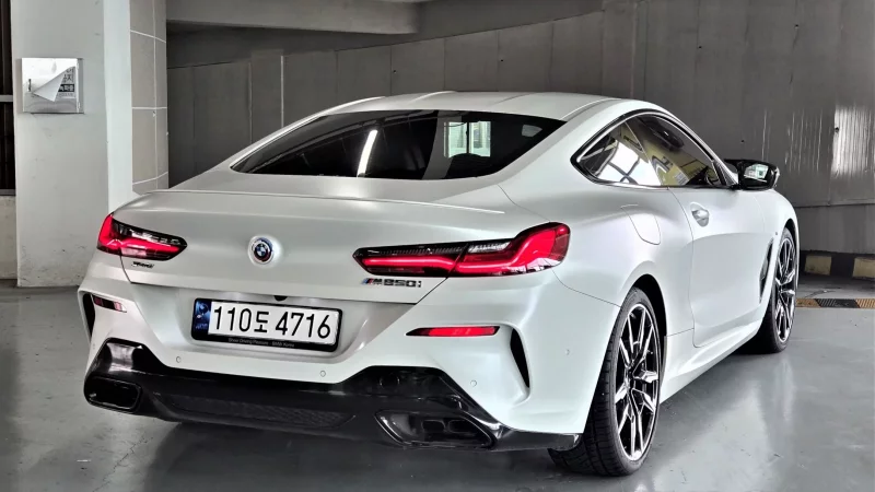 BMW 8-Series