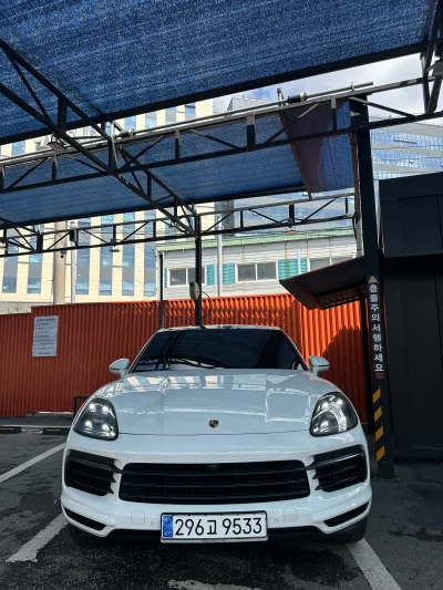 Porsche CAYENNE