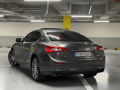 Maserati GHIBLI