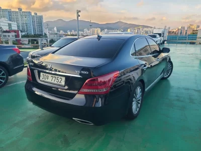 Hyundai Equus