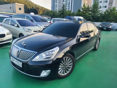 Hyundai Equus