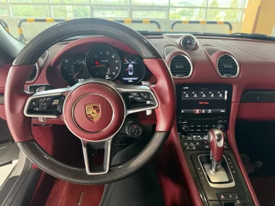 Porsche 718