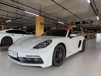 Porsche 718