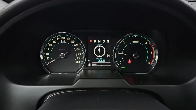 Jaguar XF