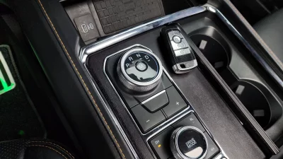 Ford EXPEDITION