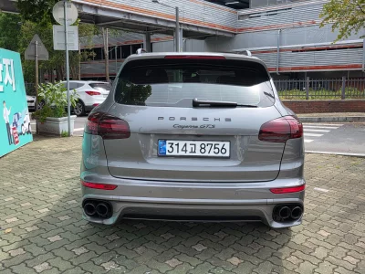 Porsche CAYENNE