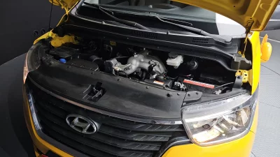 Hyundai Starex