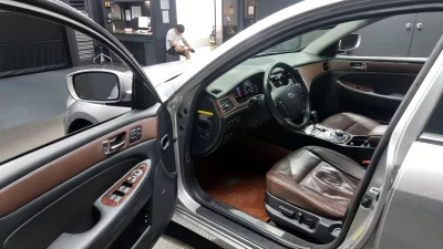 Hyundai Genesis