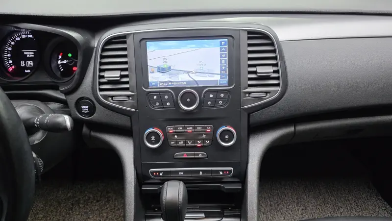 Renault Samsung SM6