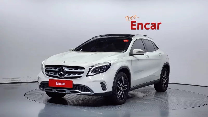 Mercedes-Benz GLA-Class