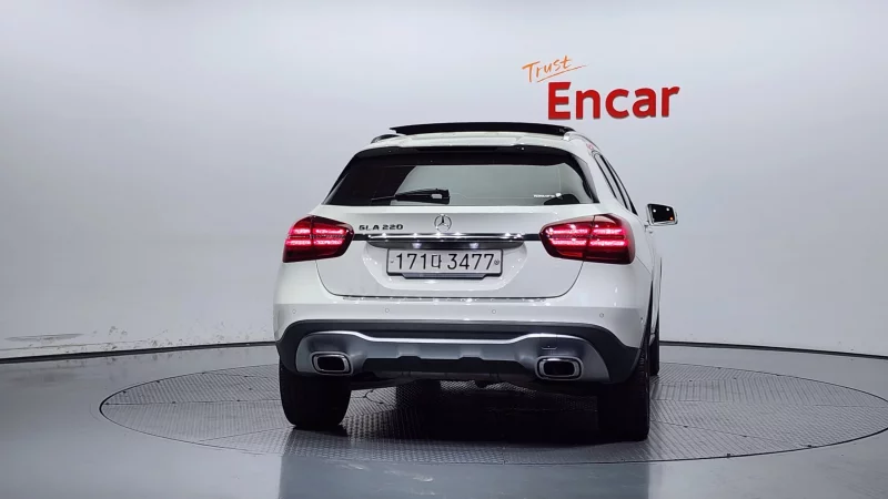 Mercedes-Benz GLA-Class