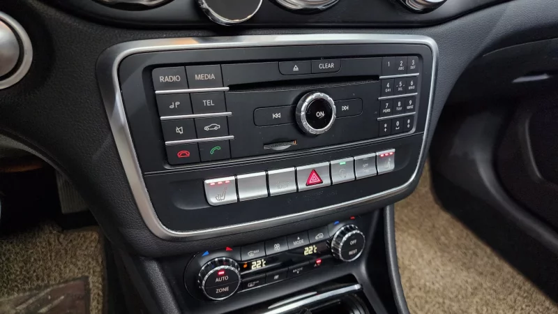 Mercedes-Benz GLA-Class