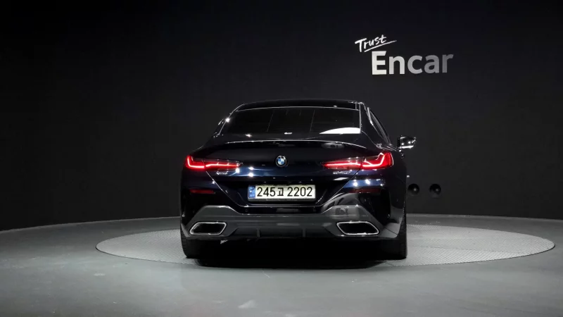 BMW 8-Series