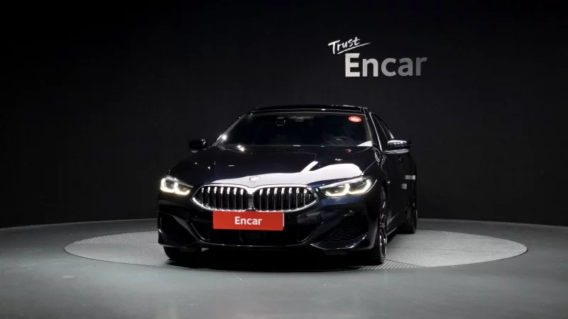 BMW 8-Series