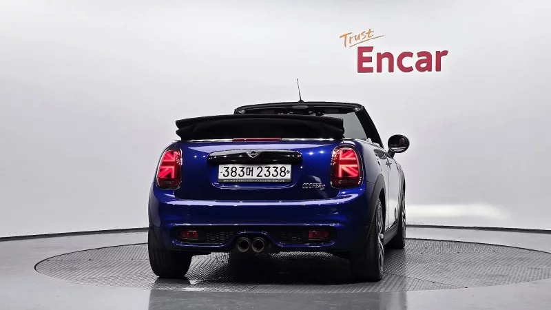 MINI Cooper Convertible