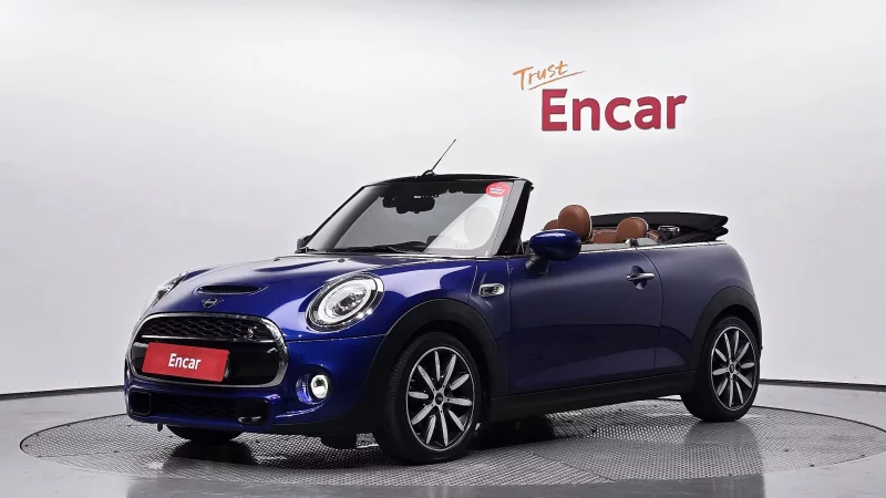 MINI Cooper Convertible