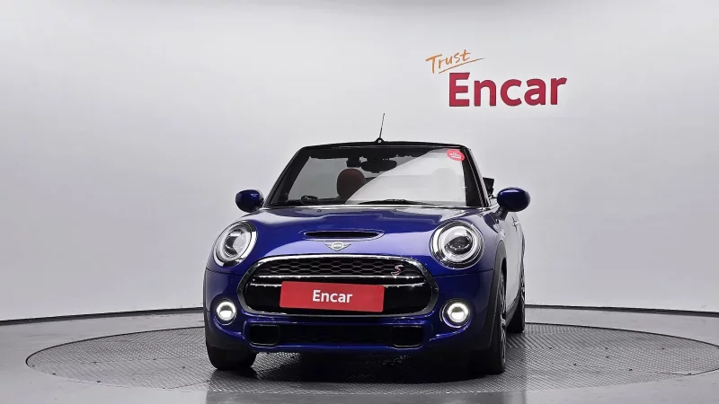 MINI Cooper Convertible