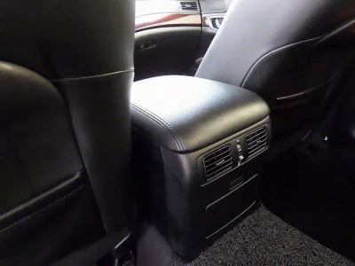 Infiniti Q70