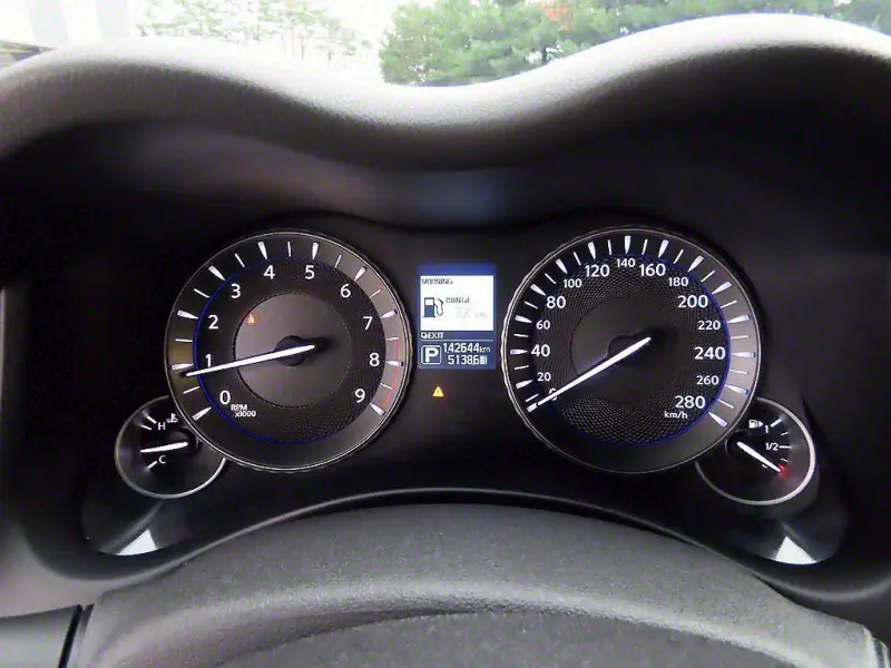 Infiniti Q70