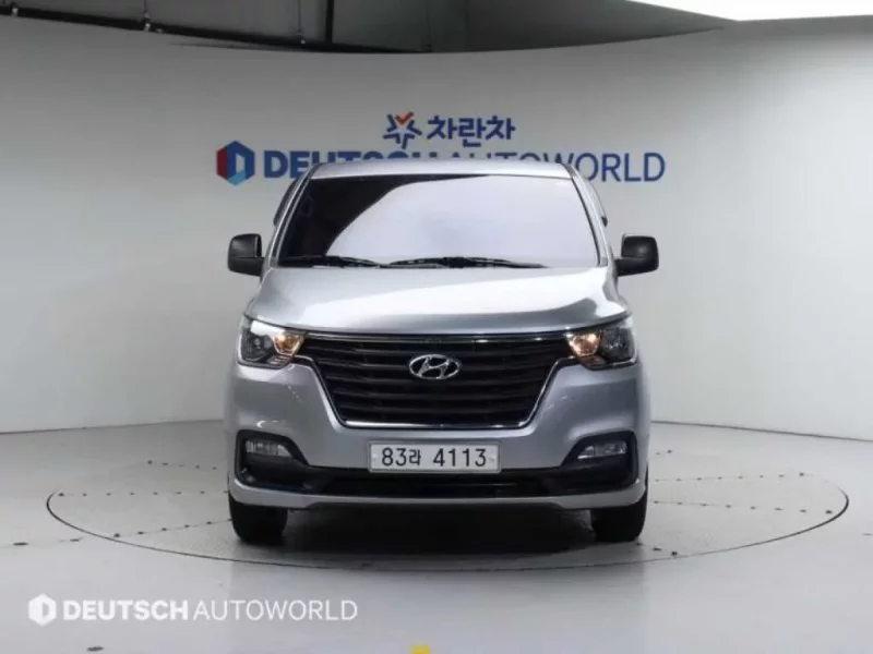 Hyundai Starex