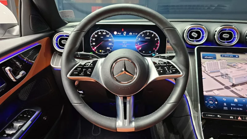 Mercedes-Benz C-Class