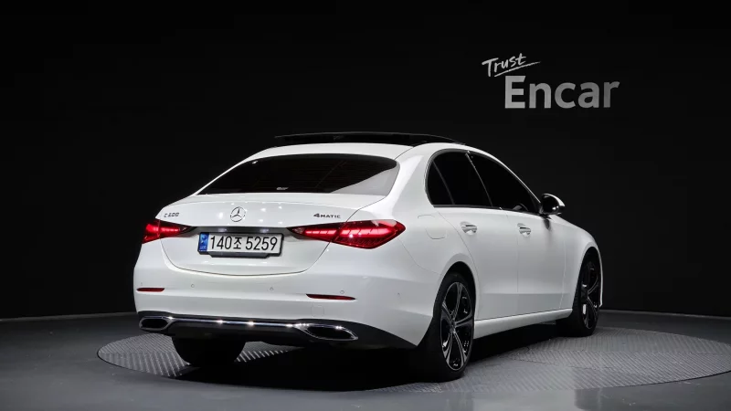 Mercedes-Benz C-Class