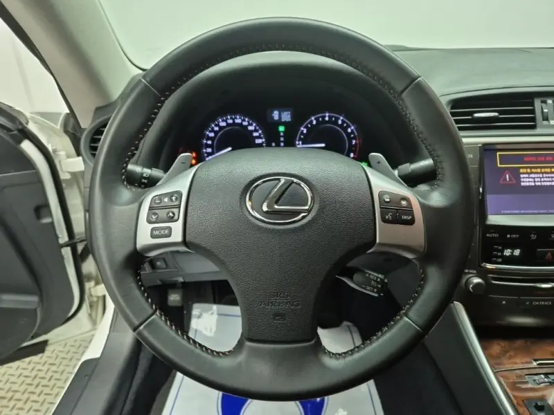 Lexus IS250