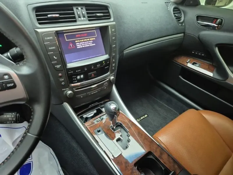 Lexus IS250