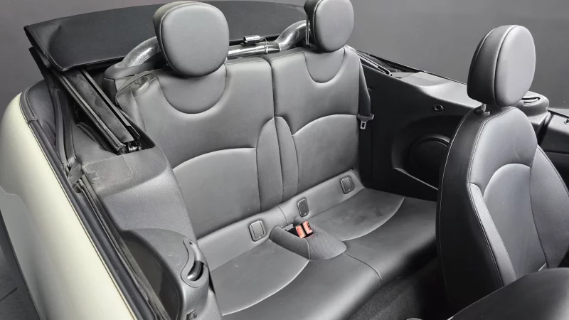 MINI Cooper Convertible