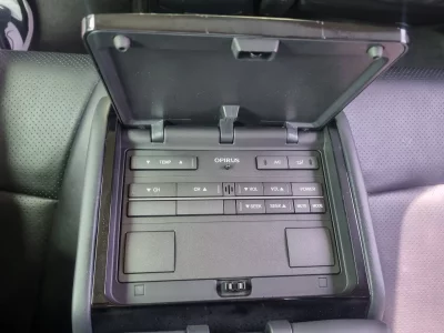 Kia OPIRUS