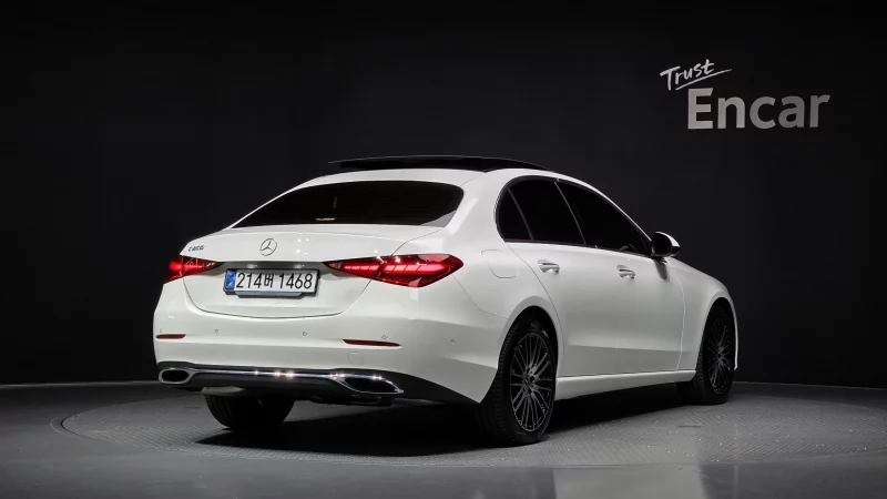 Mercedes-Benz C-Class